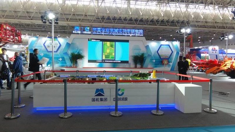 亚克力标识牌修复：专业方法与注意事项**
