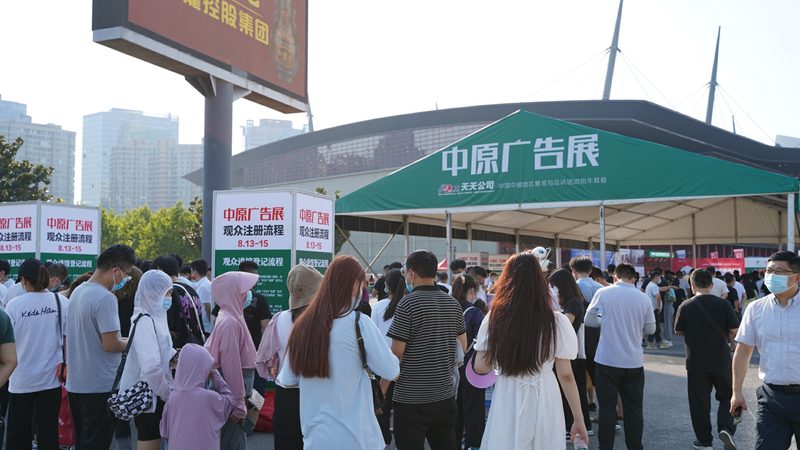 选择画册设计代理时，专业能力是首要考察因素。可以从以下几个方面进行评估：